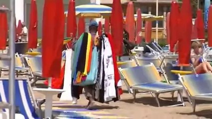 VU' CUMPRA', " REAGIAMO PER PAURA"