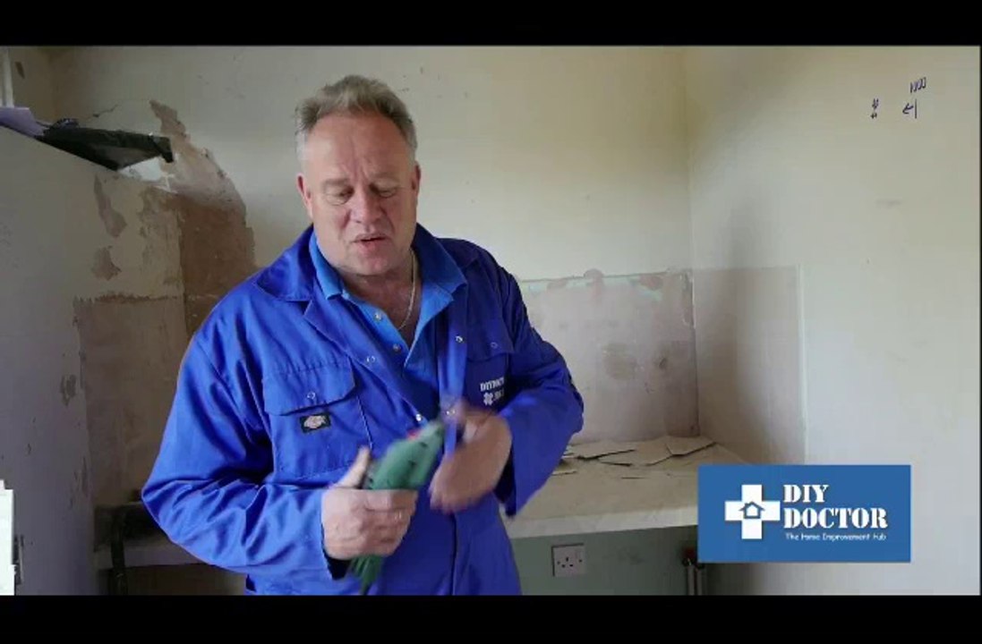 removing ceramic tiles from masonry and plasterboard walls