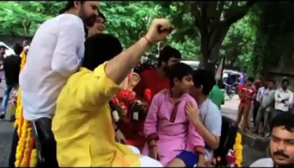 Ganpati visarjan with Sonali Bendre