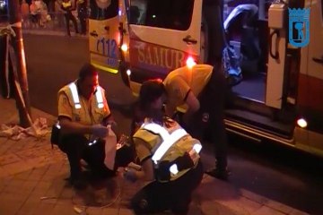 下载视频: Un hombre recibe dos disparos en plena calle