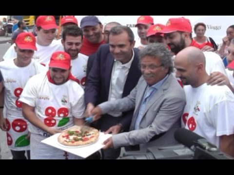 Napoli - Al via la quarta edizione del Pizza Village sul Lungomare -1- (03.09.14)