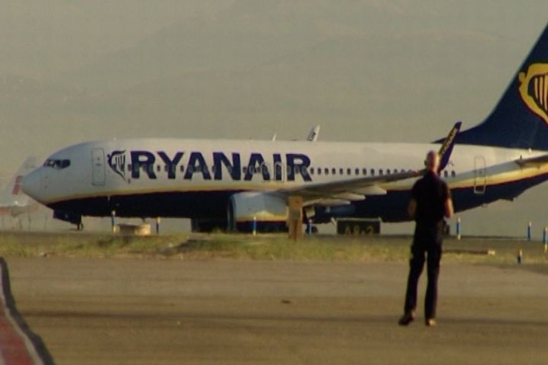 Ryanair sigue interesada en AENA y amplía rutas