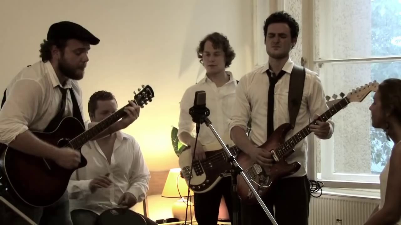 WellBad - The Dark Days Come | Sofar Berlin (#056)