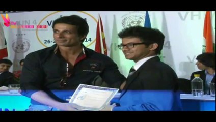 Sonu Sood Launches Viva 6 Of Vibgyor School !