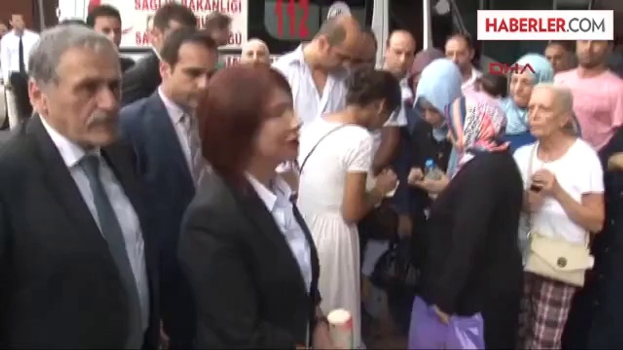CHP'li Çelebi ile Avcılar Belediye Başkanı Benli Yaralıları Ziyaret Etti