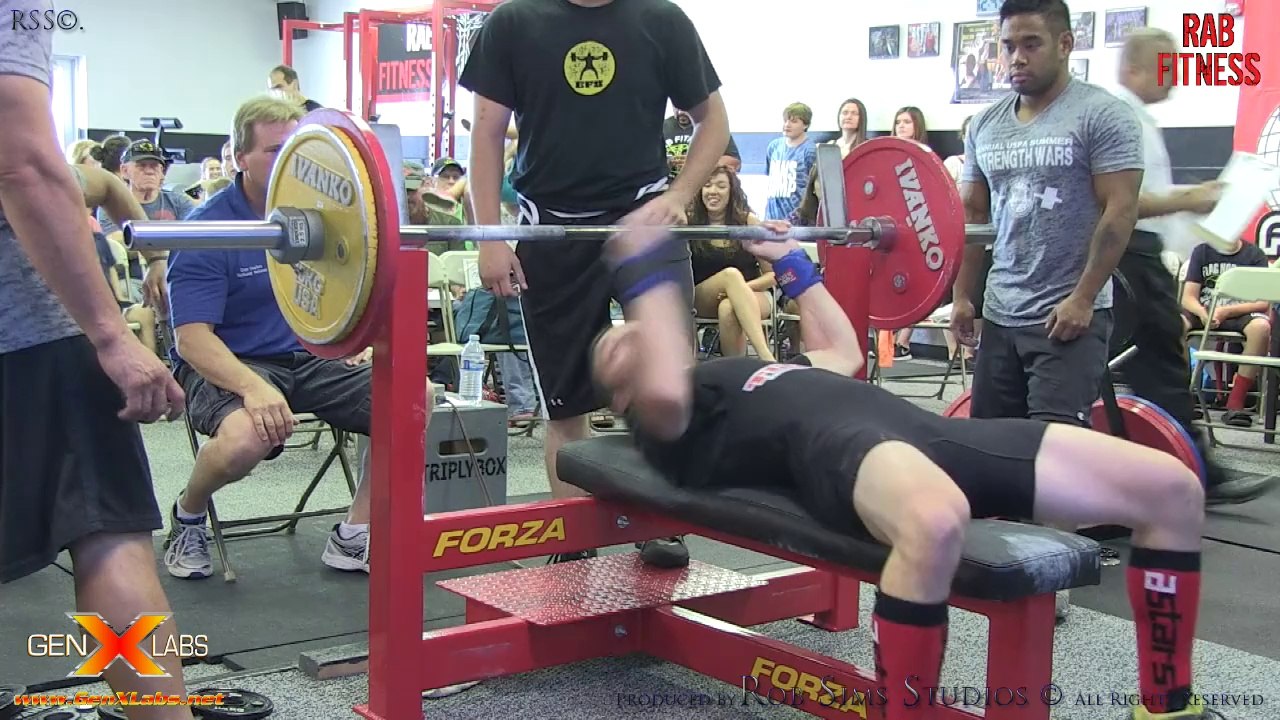 Rob Sims Photography | GenXlabs- Broc Fredson talking with Tammi Bradford at the RAB Strength Wars