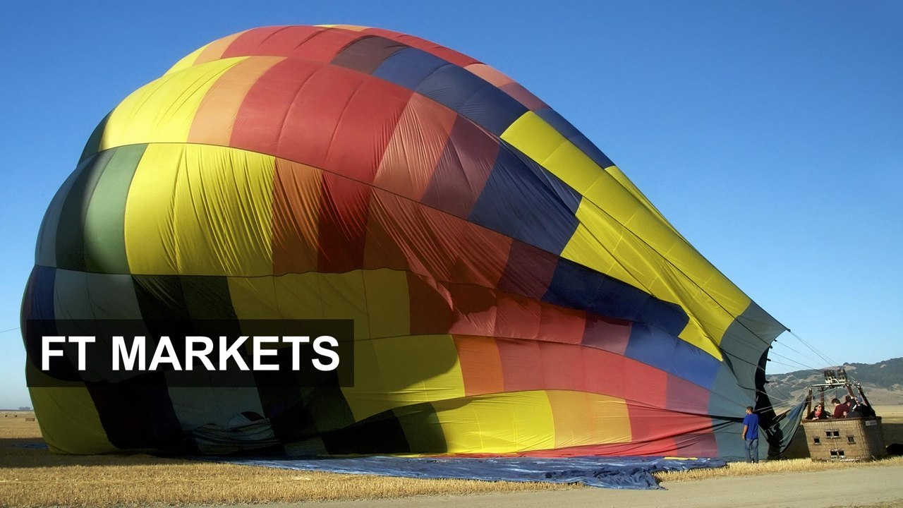 ECB faces crunch on deflation threat
