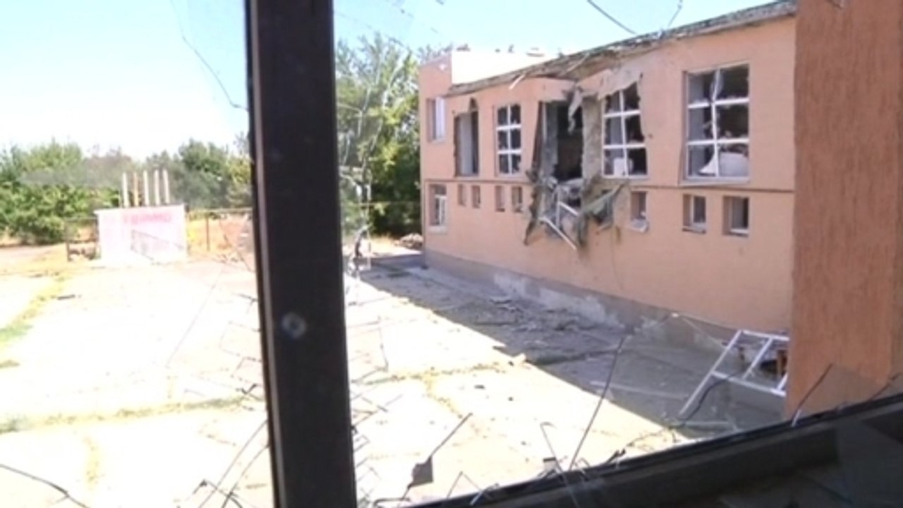 Confusion as Ukraine and Russia announce progress towards peace