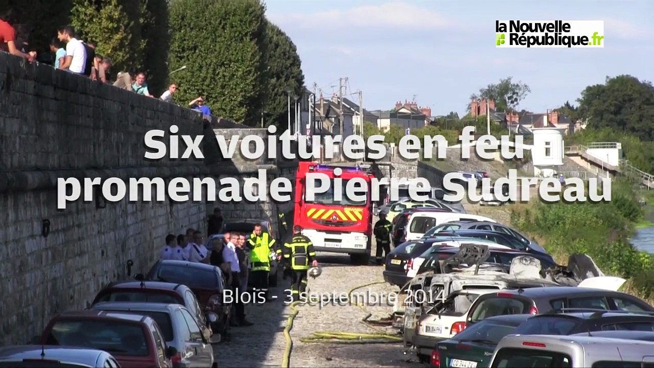 VIDEO (41) Six voitures en feu en pleine ville de Blois