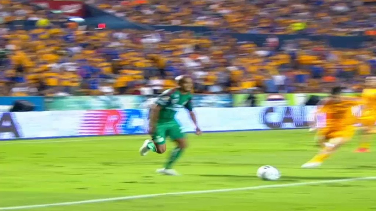 Liga-MX: Arango kann's immer noch