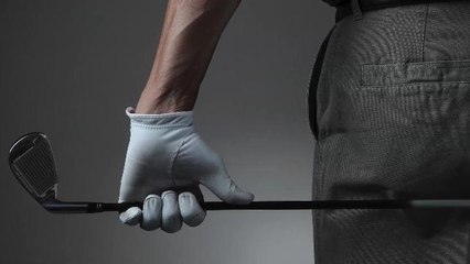 Man Arrested For Wielding Putter Like a Sword in Golf Course Melee