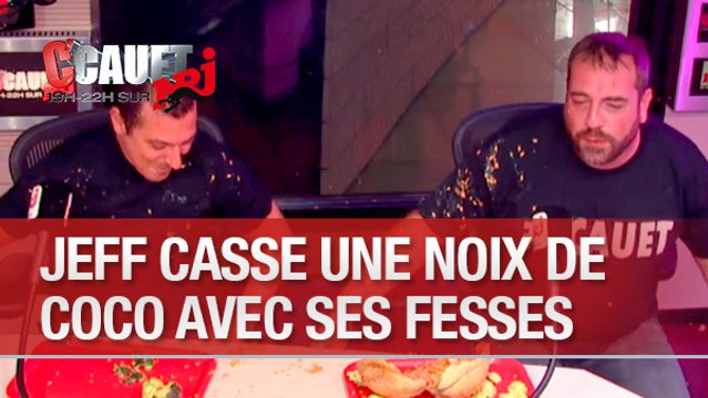 Jeff casse une noix de coco avec ses fesses - C'Cauet sur NRJ