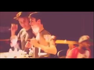 JUSTIN MUEVE EL TOTO!!!