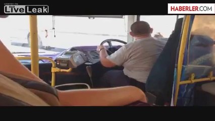 Belediye Otobüsünün Direksiyonu Şoförün Elinde Kaldı