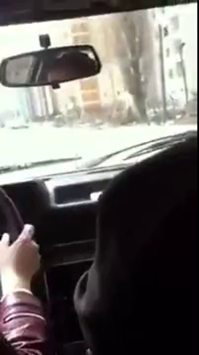 Kızına Araba Sürmeyi Öğreten Babanın Çilesi