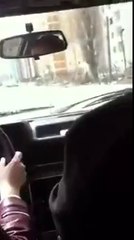 Kızına Araba Sürmeyi Öğreten Babanın Çilesi