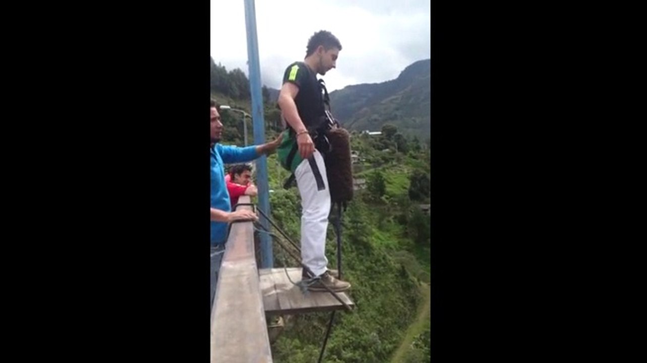 Saut à l'élastique raté... ou presque!