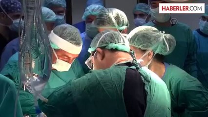 Kızının karaciğeriyle hayata tutundu