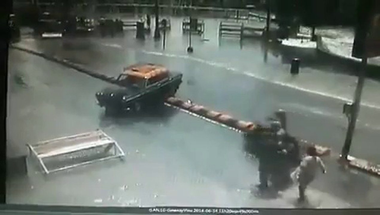 Wave Destroy Public Road