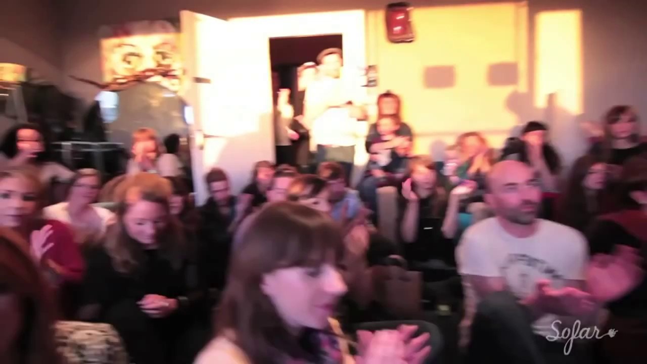 Liz Lawrence - Bedroom Hero | Sofar Dublin (#158)