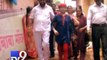 Thane Girl 'Swapnali Lad' arrives back home, Mumbai - Tv9 Gujarati