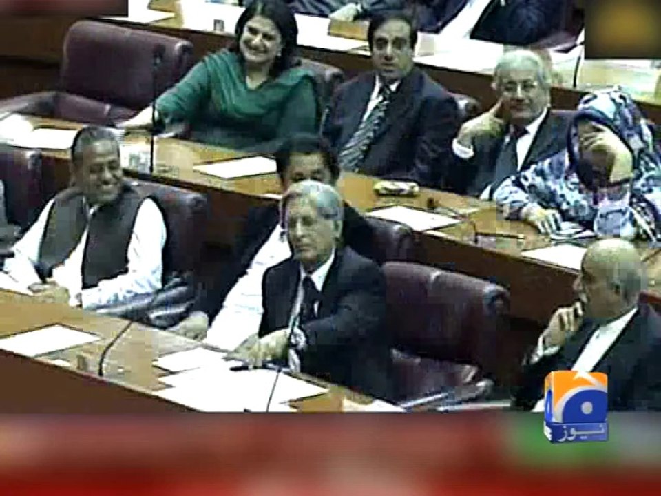 PM Nawaz presents apology to Khursheed, Aitzaz-05 Sept 2014