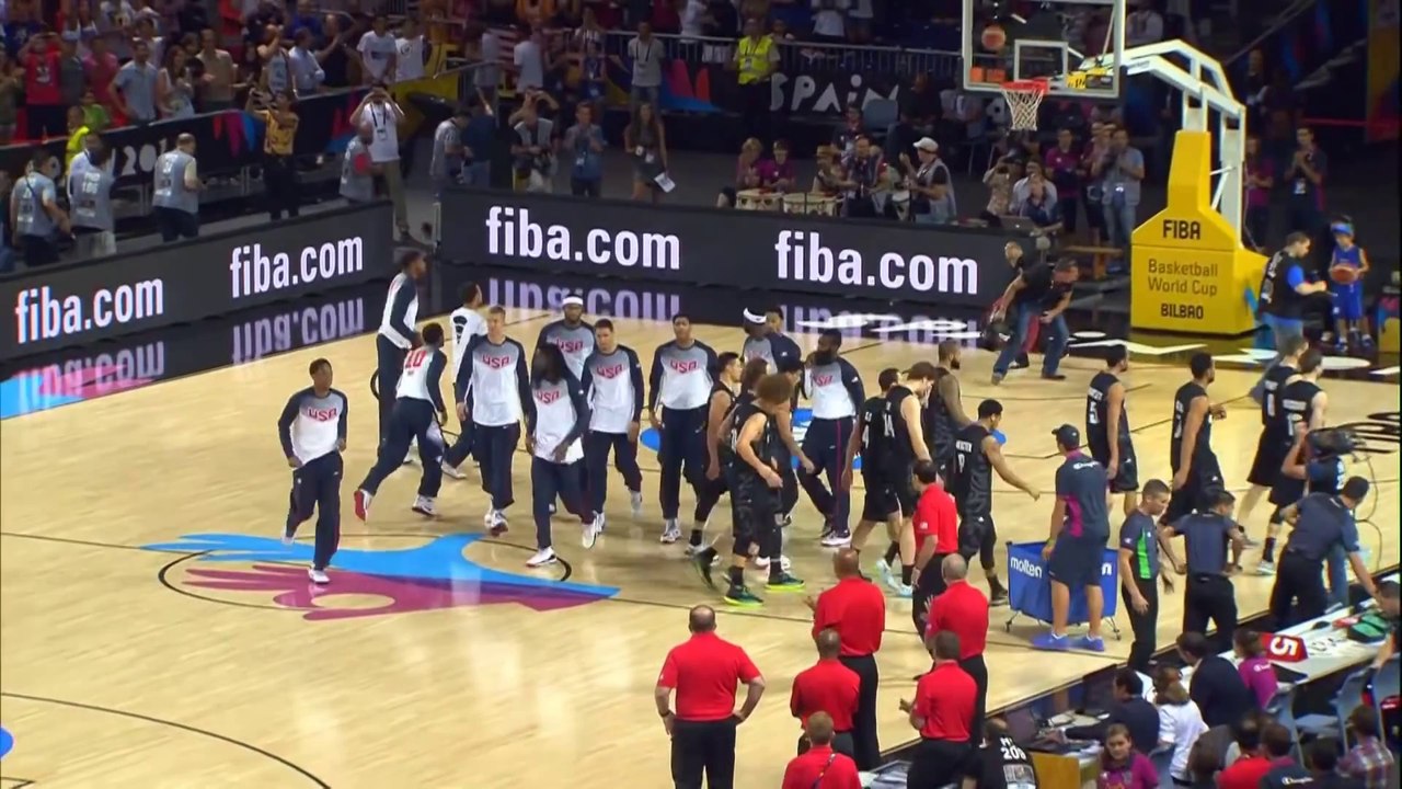 Epic Basket-ball moment : The Tall Blacks do their famous Haka ahead of their game against the USA.
