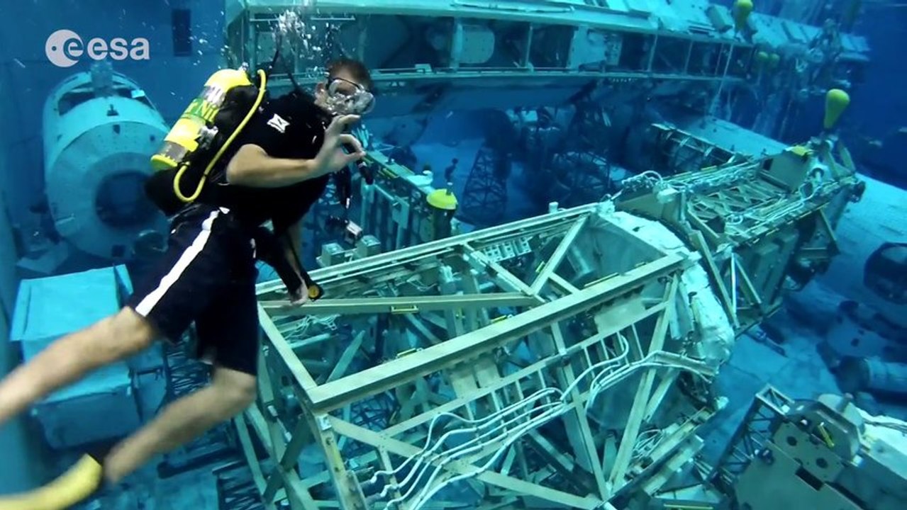 L'entrainement sous l'eau des astronautes
