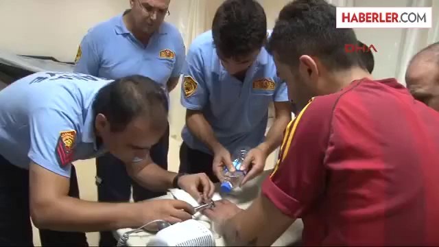 Parmağında Sıkışan Yüzüğü İtfaiye Çıkarttı