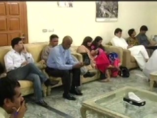 Zardari urges dialogue, vows to support democracy