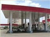 تطبيق قرار خفض أسعار المشتقات النفطية باليمن