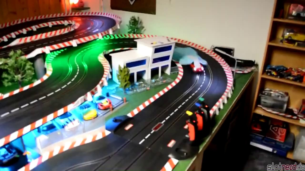 Carrera Rennbahn reinigen