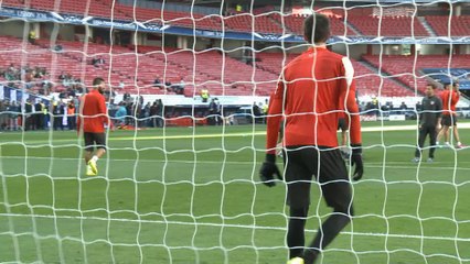 Courtois eager to sign new Chelsea deal