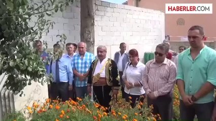 662. Tarihi Elmalı Yeşilyayla Yağlı Güreşleri başladı