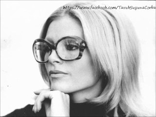 Boşvermişim Dünyaya - Ajda Pekkan