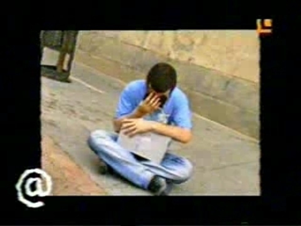 Internet a mano - Destrucción consolas