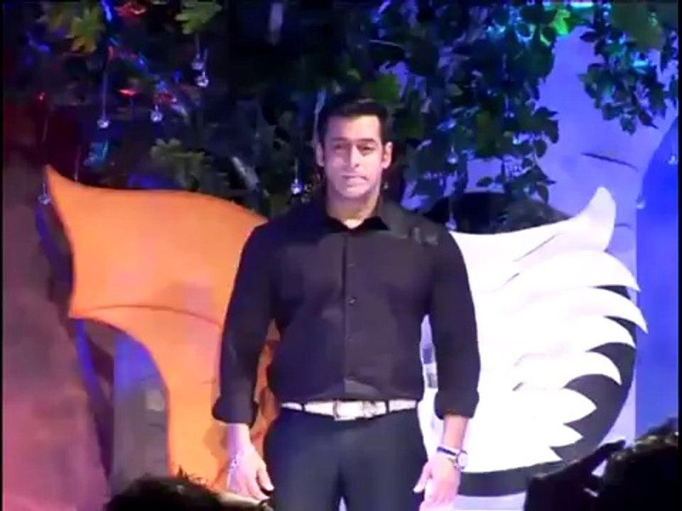 Bigg Boss Season 8 | Salman Launches Promo with contestant