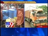 5 killed, 3 injured in road accident - Tv9