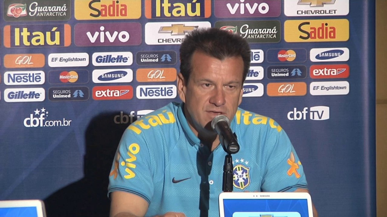 Brasilien: Dunga: 'Schmerz sitzt immer noch tief'