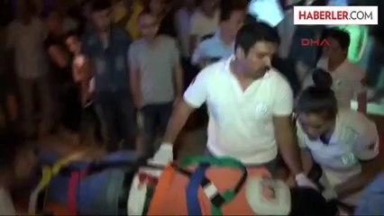 Uşak Tartıştığı İki Kişiyi Silahla Yaraladı