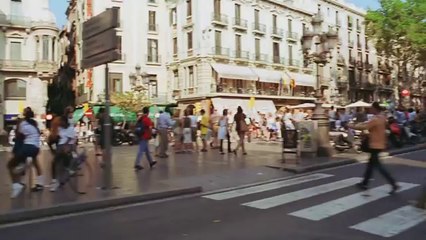 F Deja Vu Lewis Hamilton Stopped By Track Security Again