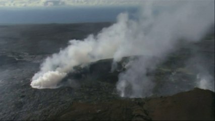 Éruption du volcan Kilauea à Hawaï, le magma à 1km des habitations