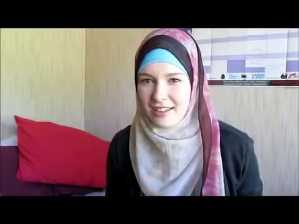 Christian Women Reverted To Islam - TRUE STORY