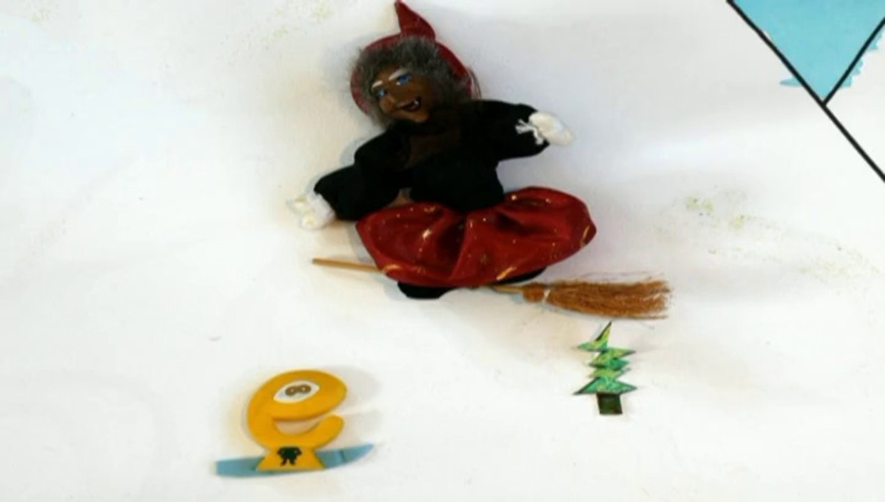 2014 - Chapitre 08e - Court métrage de la planète des alphas... Madame E