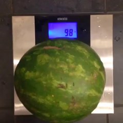 ฮือฮา แตงโม ชาร์ทโทรศัพท์ได้