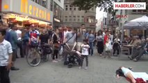 Dha Dış Haber ? Köln'de Savaşlar Protesto Edildi