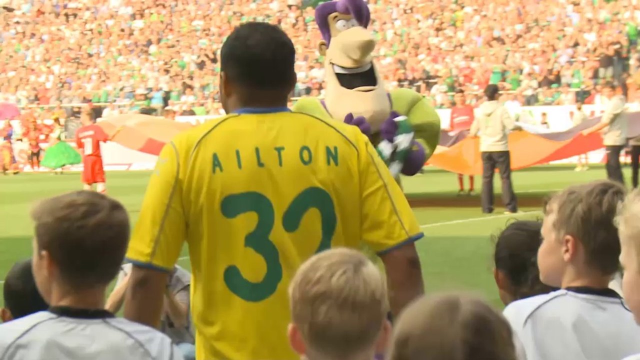 Schaaf über Ailton: 'Viel Arbeit mit ihm'