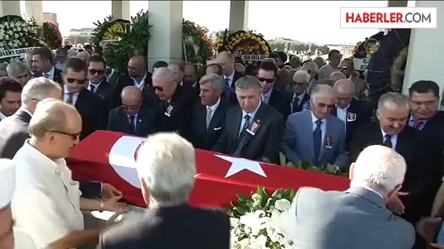 Eğitimci yazar Tekışık toprağa verildi -