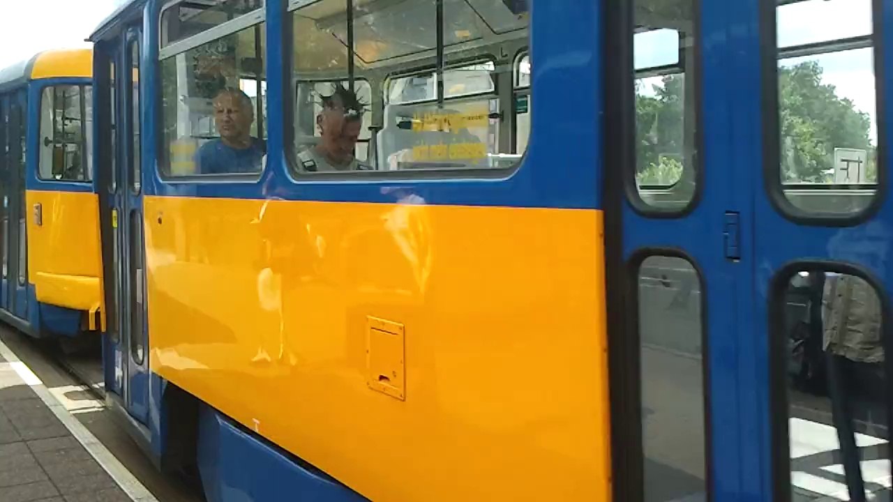 Straßenbahn Leipzig - Einfahrt: Wilhelm-Leuschner-Platz [1]