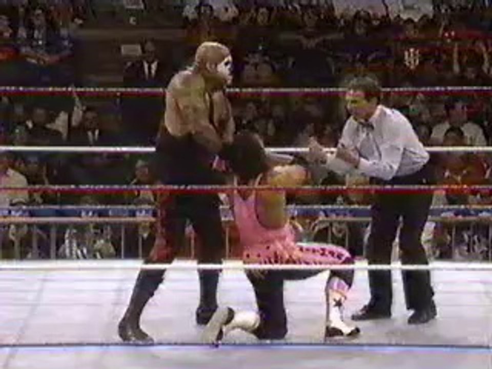 Bret Hart vs Papa Shango WWF - Saturday Night's Main Event